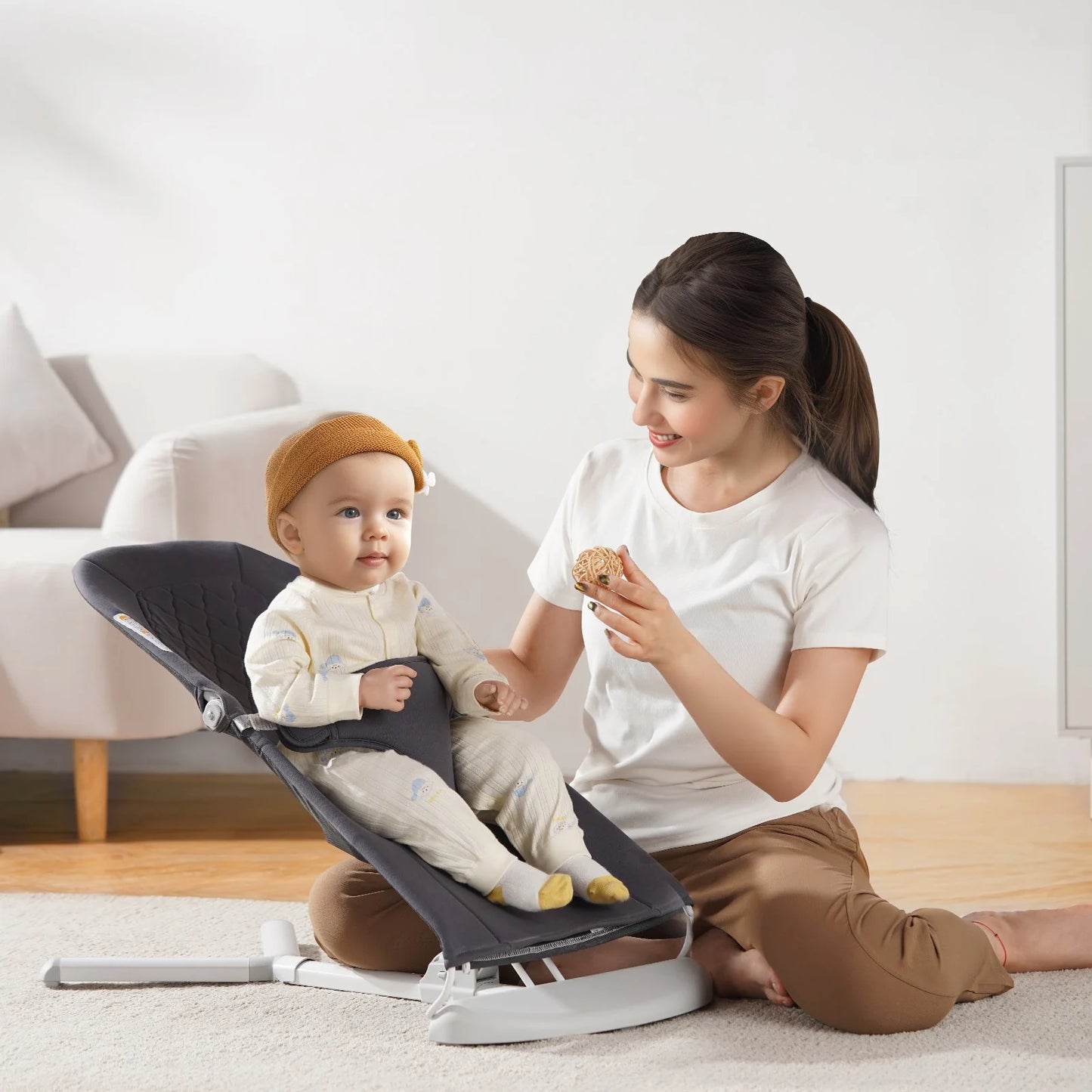 VEVOR Adjustable Folding Baby Bouncer Seat with 2 Reclining Positions – Comfortable and Portable for Your Little One